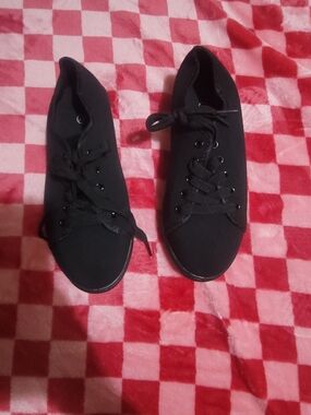 Classic Women's Black Canvas Lace-Up Sneakers